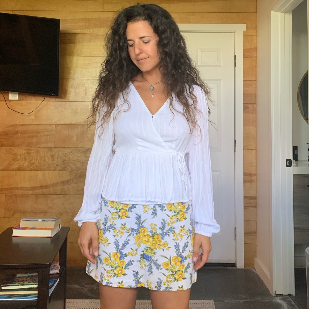 American Eagle White wrap long sleeve top